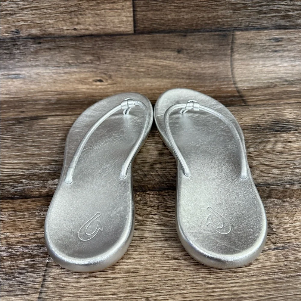 OluKai Huawai‎ Flip Flop Silver NEW SZ 11